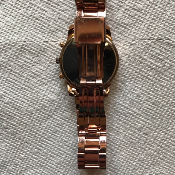 Geneva Rose Gold Link Band Watch - Works Great - Picture 4 of 5